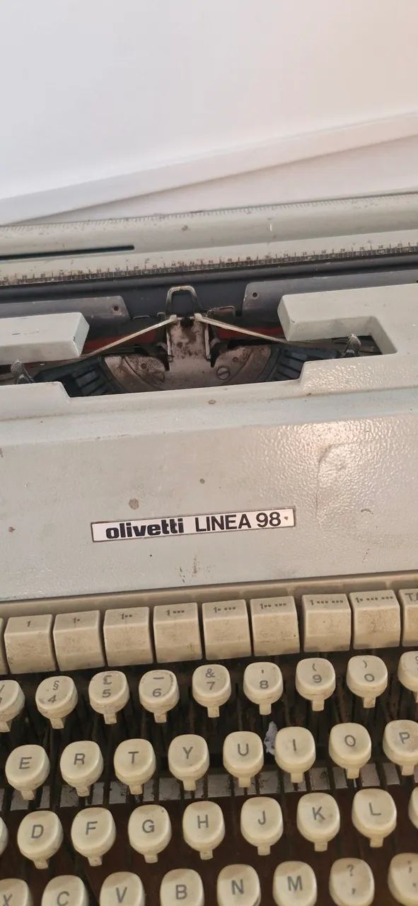 Maquina de escrever olivett linea 9865590991522691123