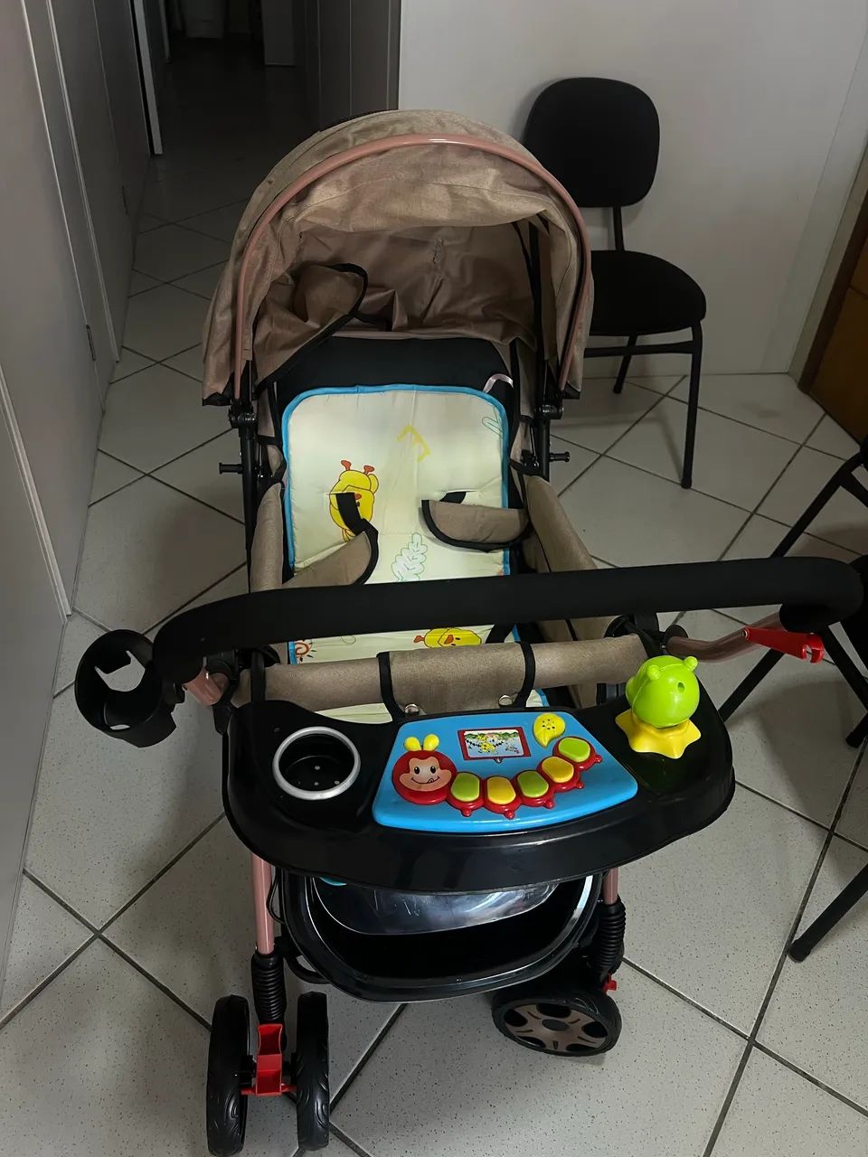 Carrinho de bebê seminovo - Foto 2