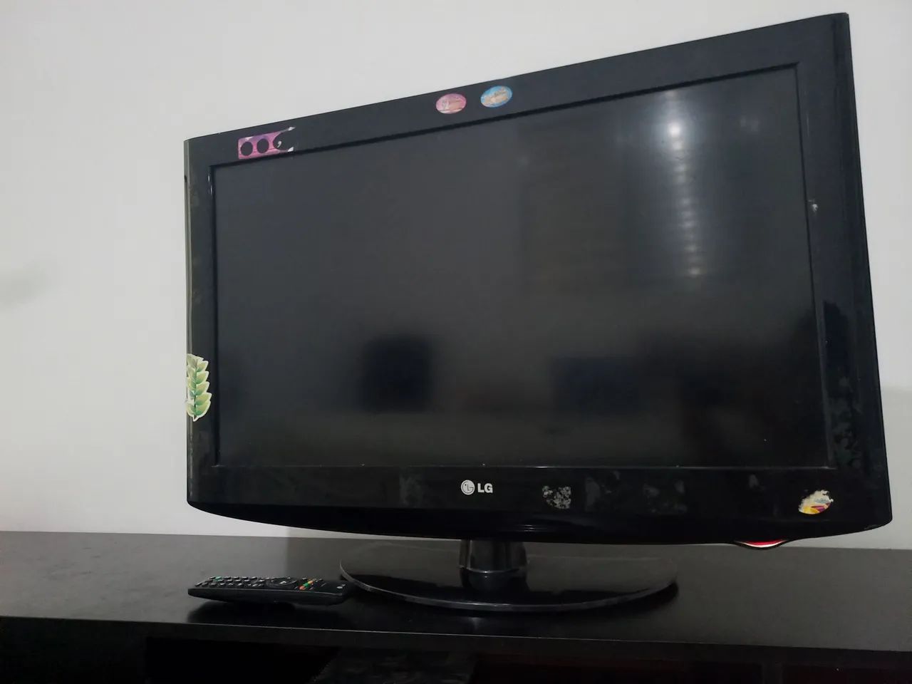TV LG 32 polegadas com controle e base