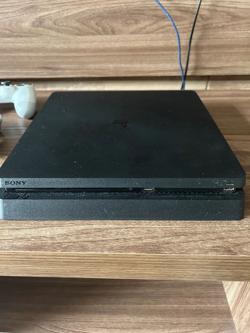 Vendo PlayStation 4 Usado com 2 controles - Foto 3