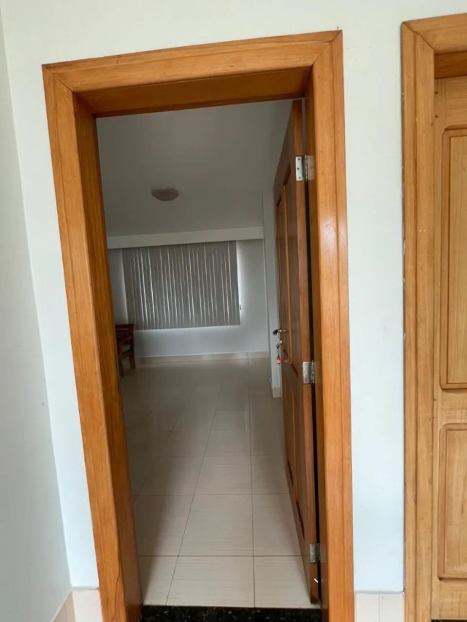ALUGA-SE APARTAMENTO MOBILIADO - Foto 2