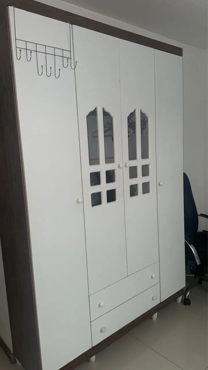 Guarda-roupa infantil 