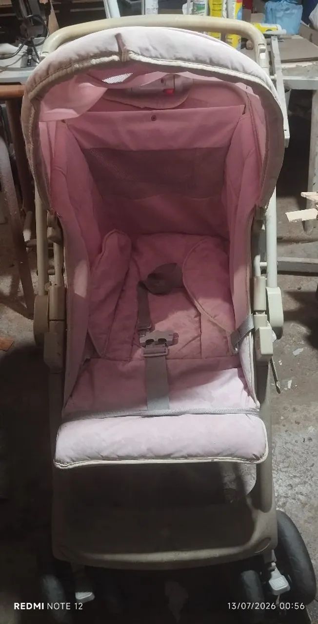 carinho de bebê com bebê conforto Burigotto  - Foto 4