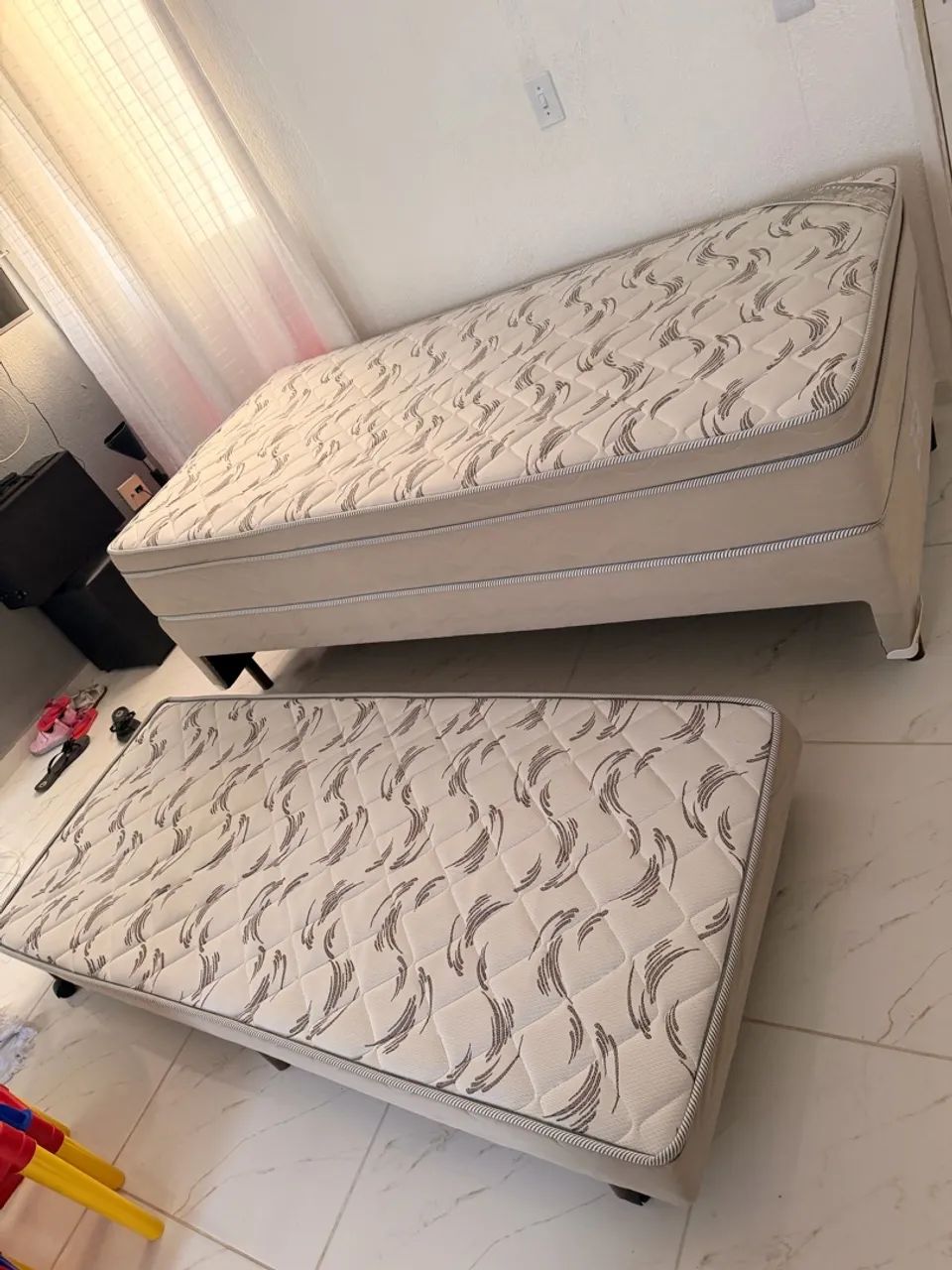 Vendo Bi cama Solteirão 
