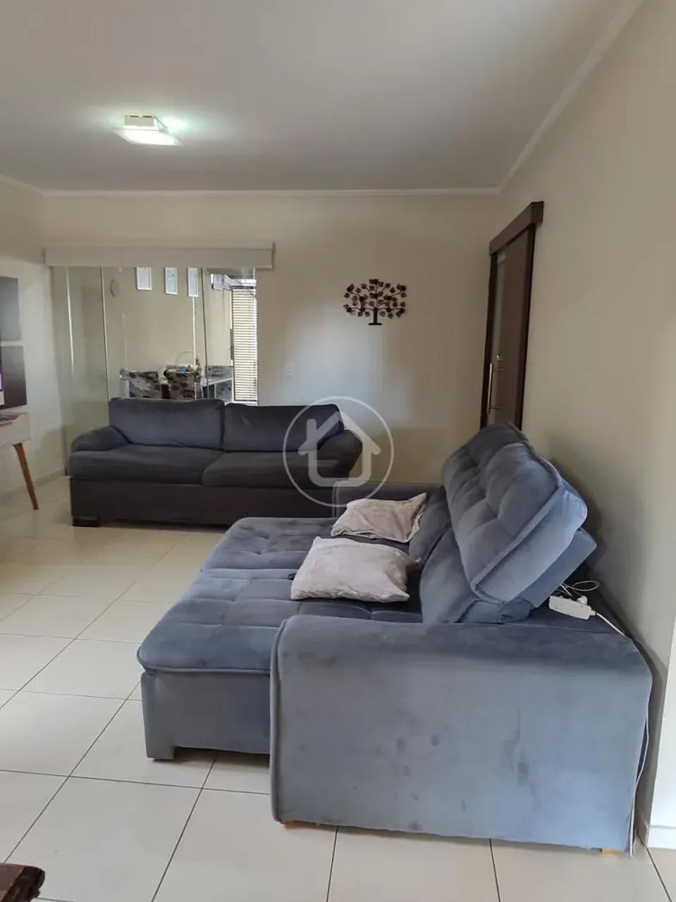 CASA COM AMPLO TERRENO - Foto 5