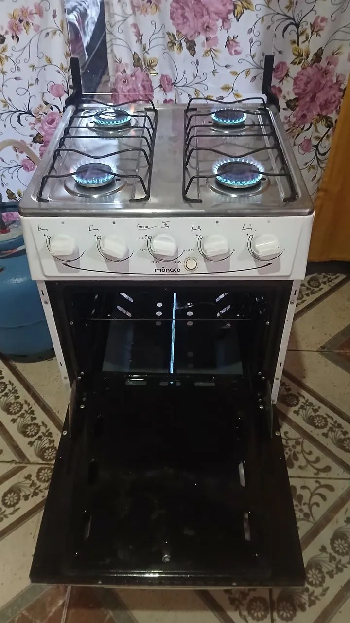 Vende-se fogão atlas funcionando perfeitamente as 4 bocas eo forno