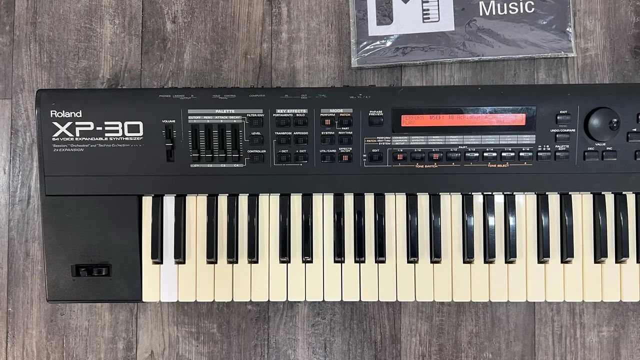 Roland XP 30  - Foto 2
