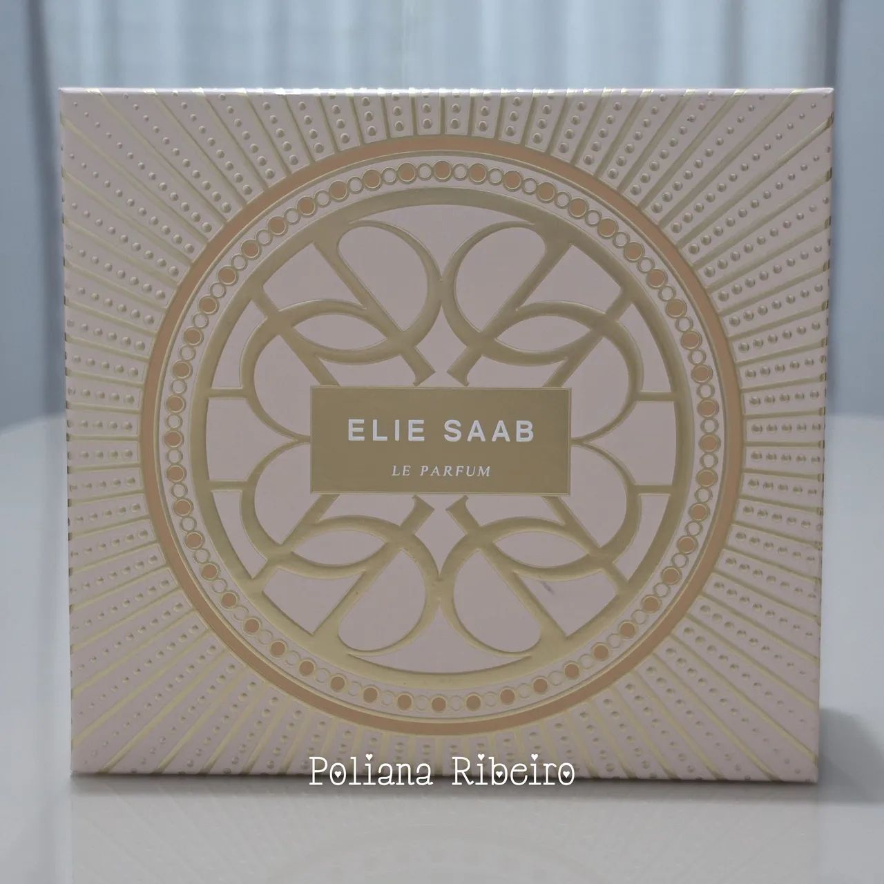 Kit Elie Saab Le Parfum 90 ml + loção + sabonete - Foto 3