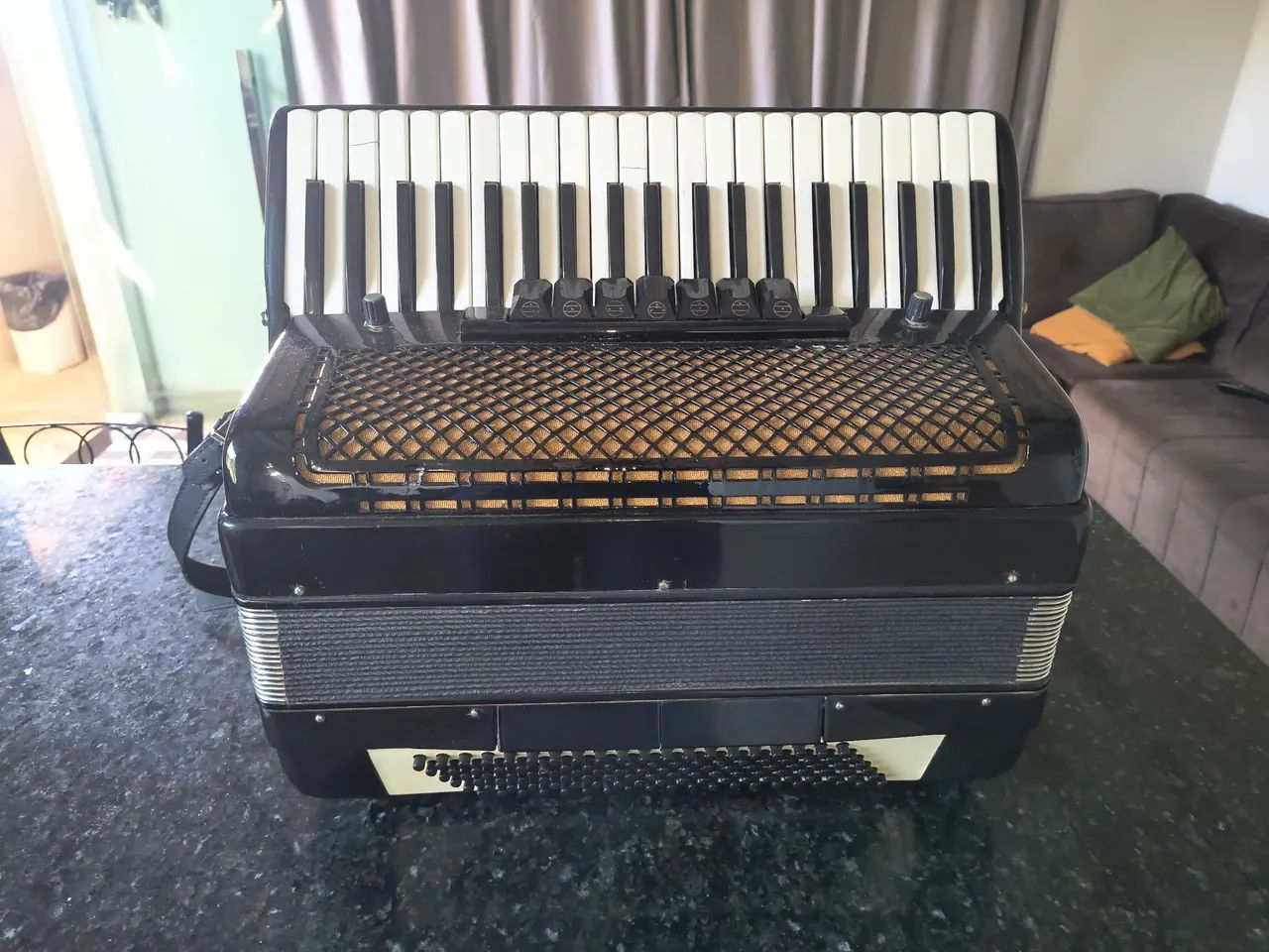 Acordeon 120 baixo Todeschini 