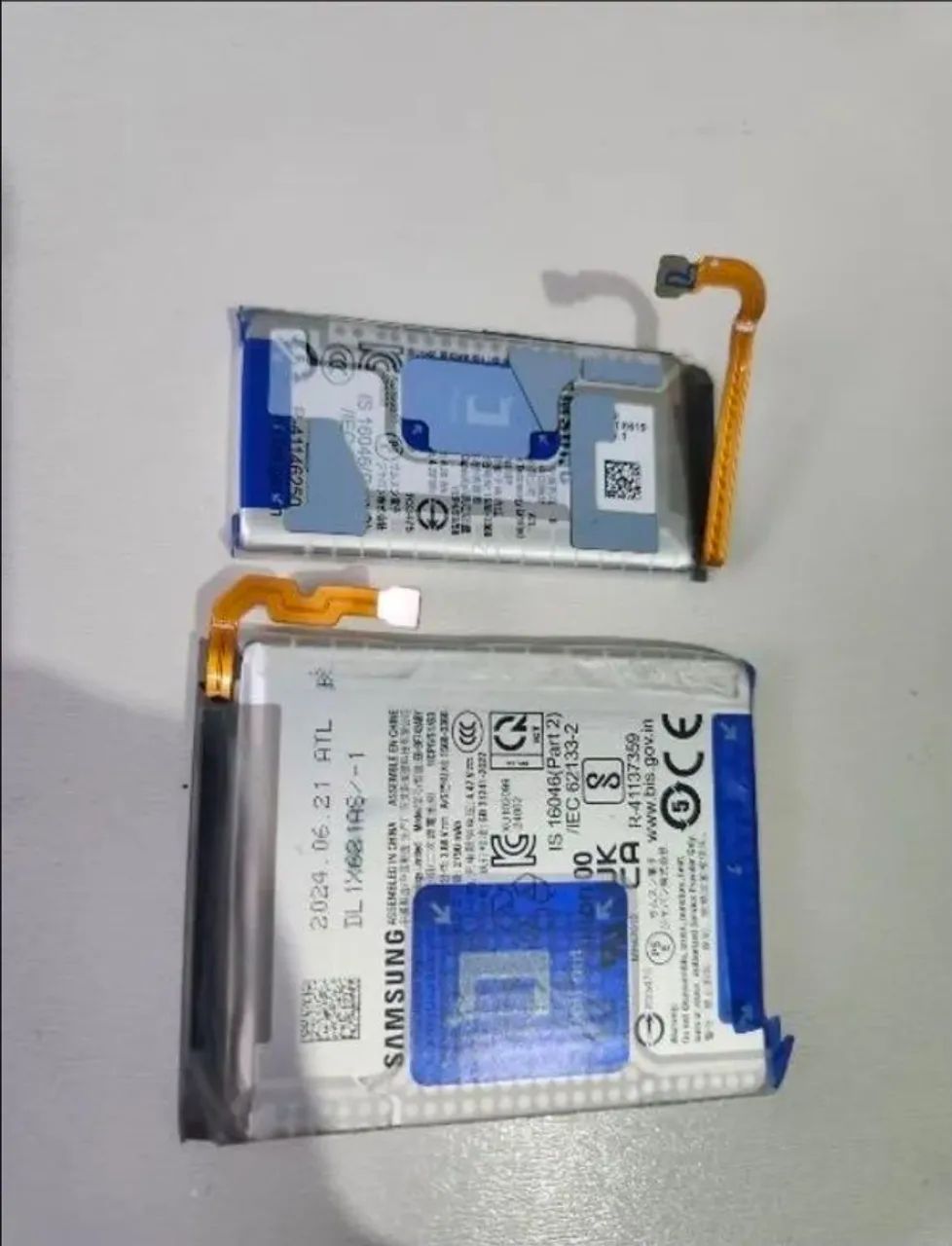 Bateria original para z flip (4, 5 e 6)