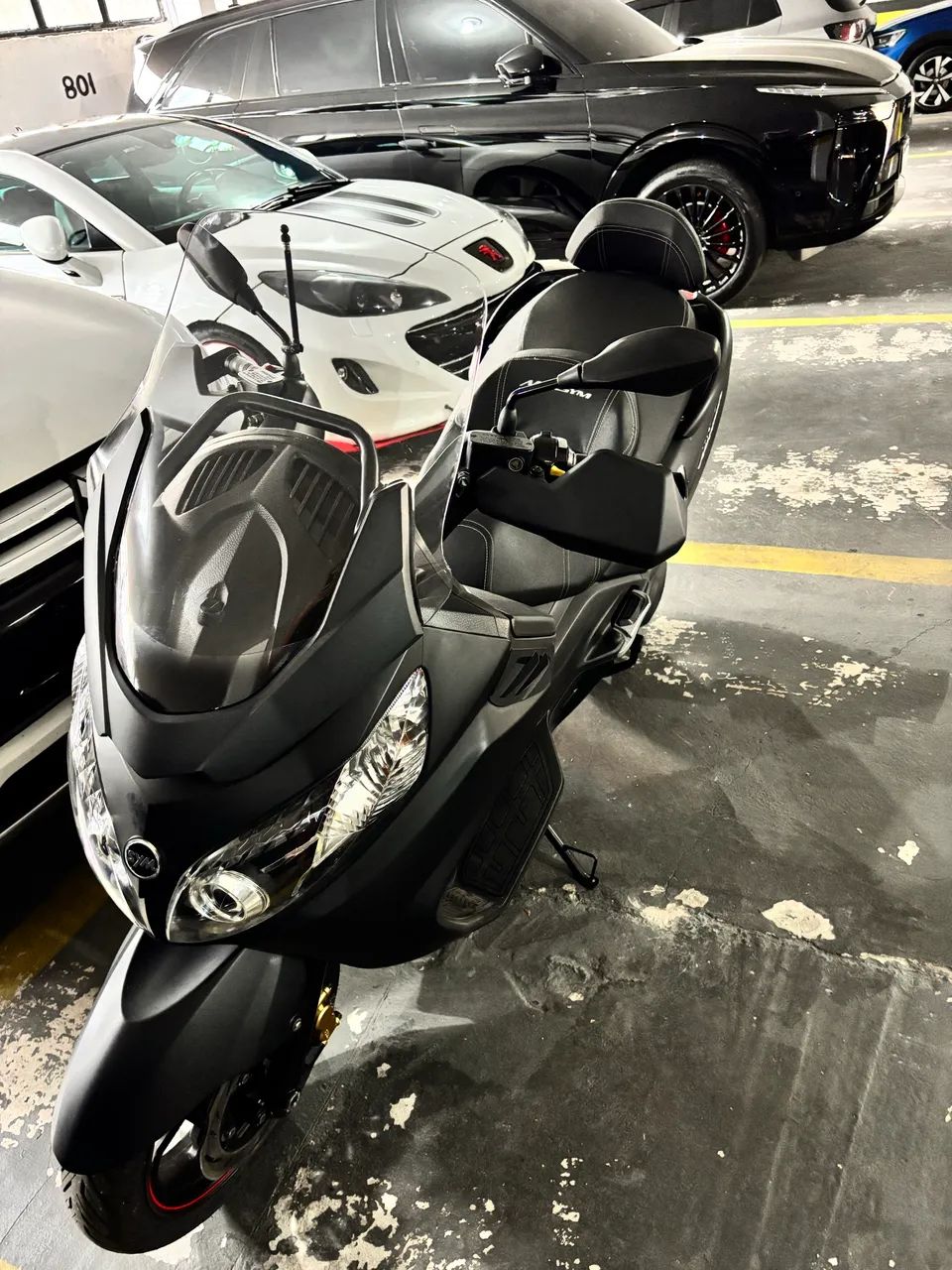 Scooter Maxym 400i impecável  - Foto 4