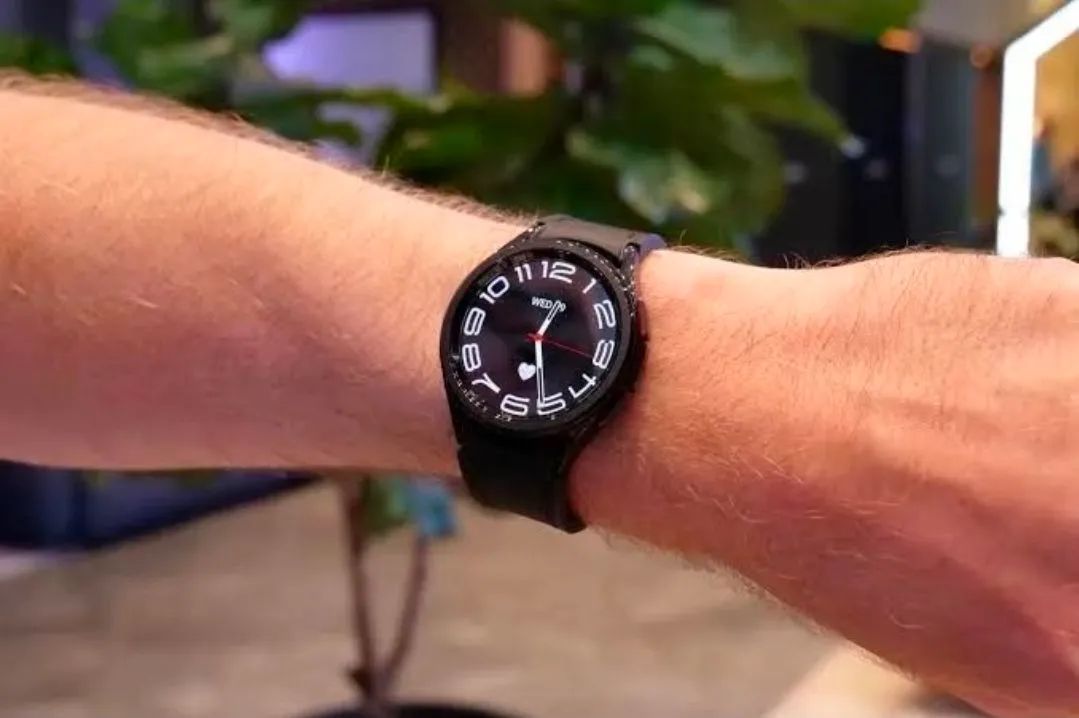Samsung Watch 6 Classic 43mm - Foto 5