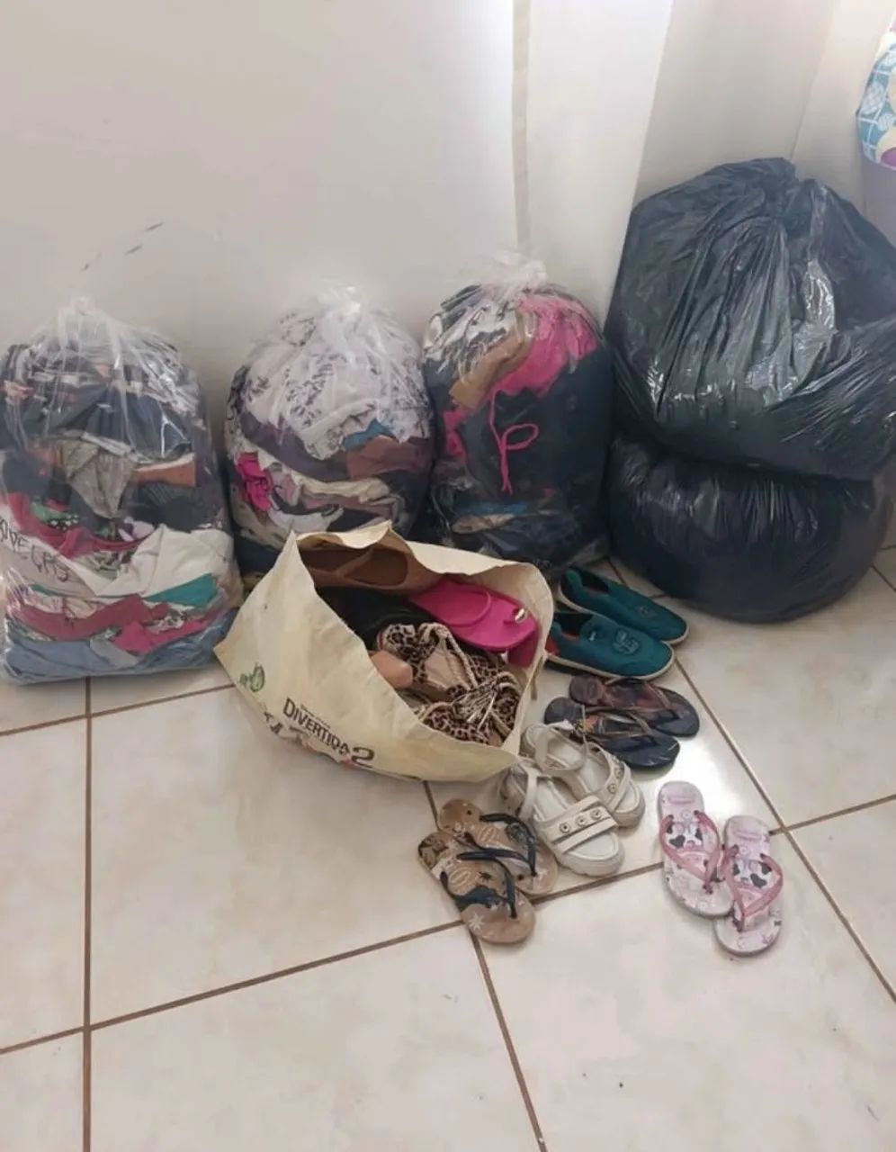 Vendo lotes de roupas  - Foto 2