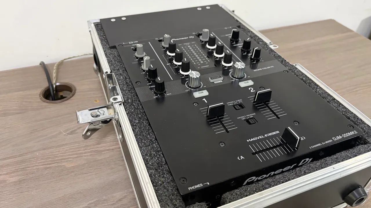 Mixer DJM 250mk2 + case.  - Foto 5