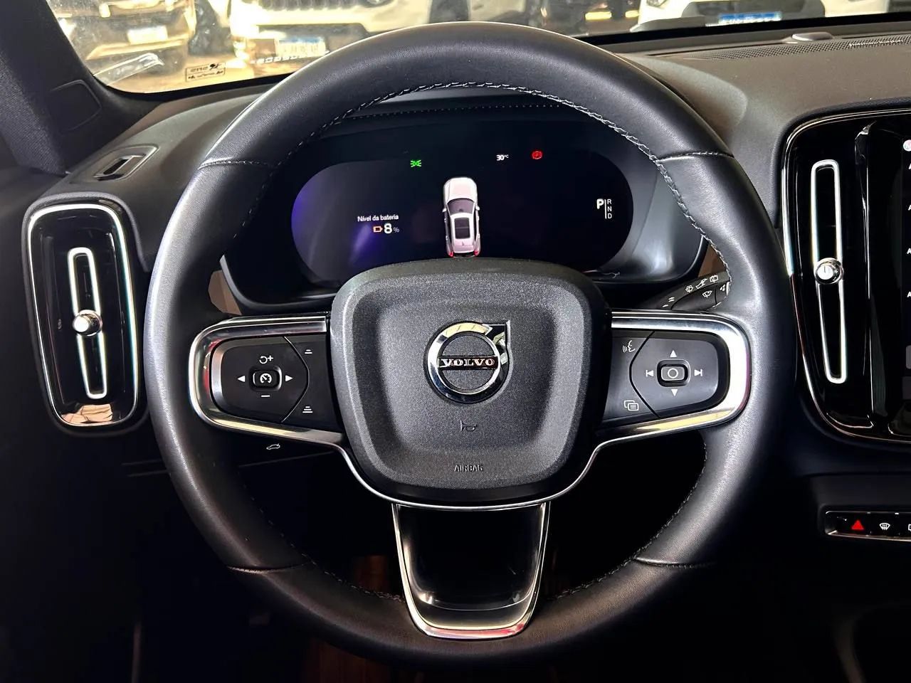 Volvo XC40 Recharge Plus (elétrico) 2023 - Foto 5
