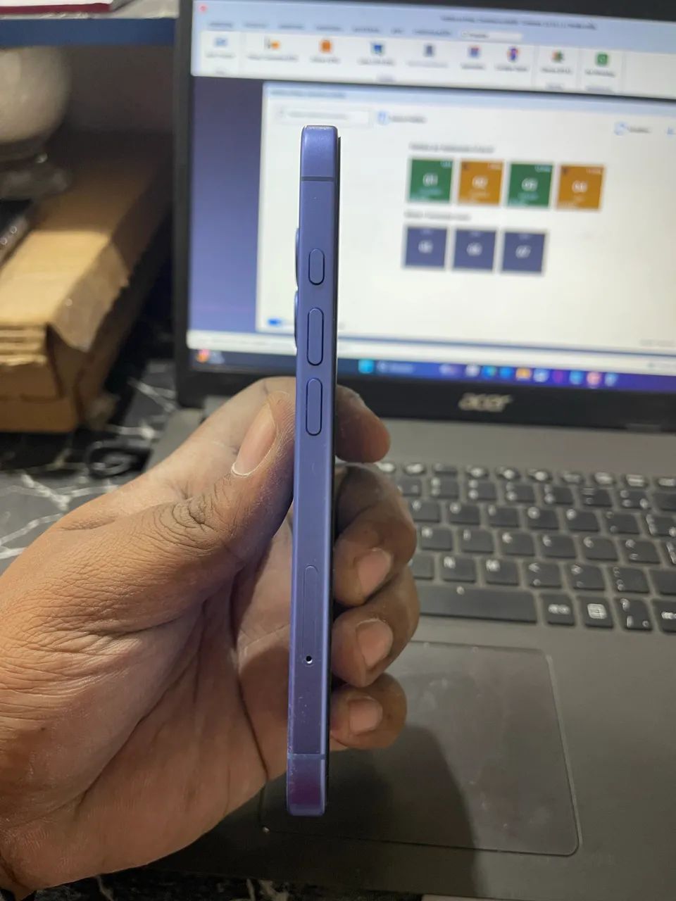 IPHONE 16 - Foto 4