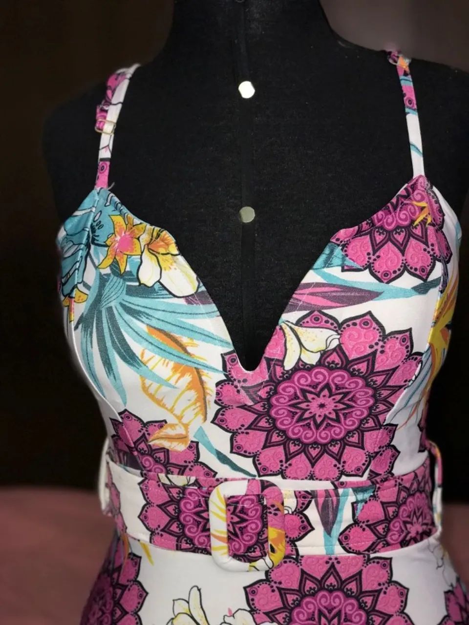 Vestido Curto Rodado com Bojo e Cinto Removível - Foto 2