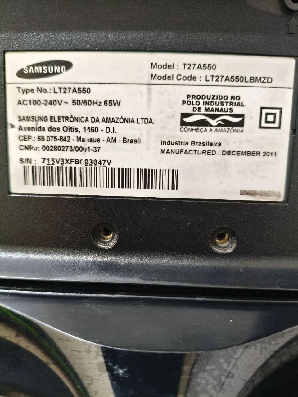 Monitores Samsung e uma mesa de Escritório  - Foto 3
