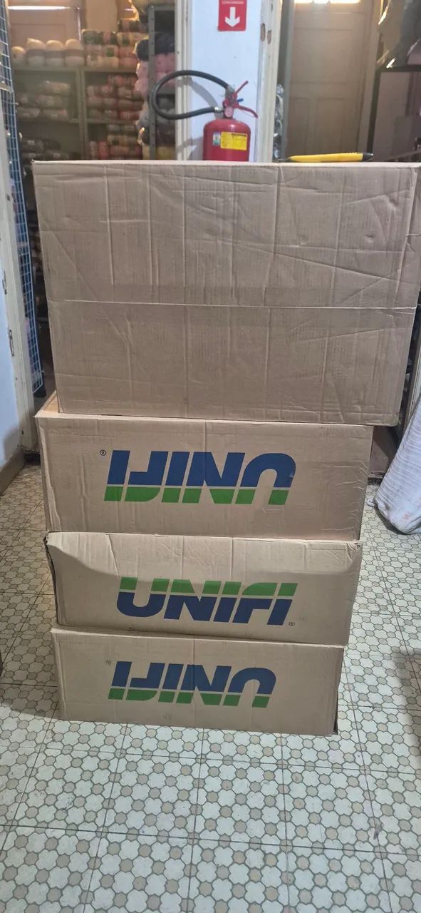 Caixa de Papelão Grande Ideal Para Mudanças 