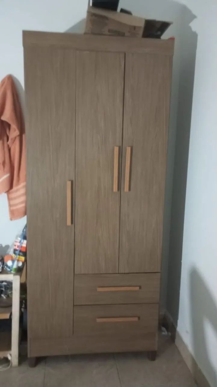 Guarda roupa solteiro 