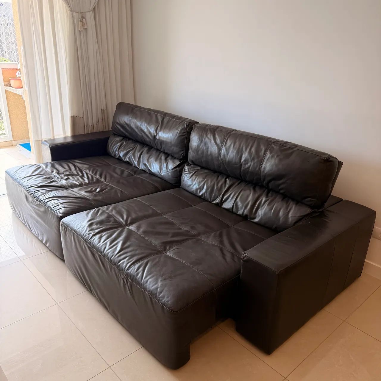 Sofá em Couro