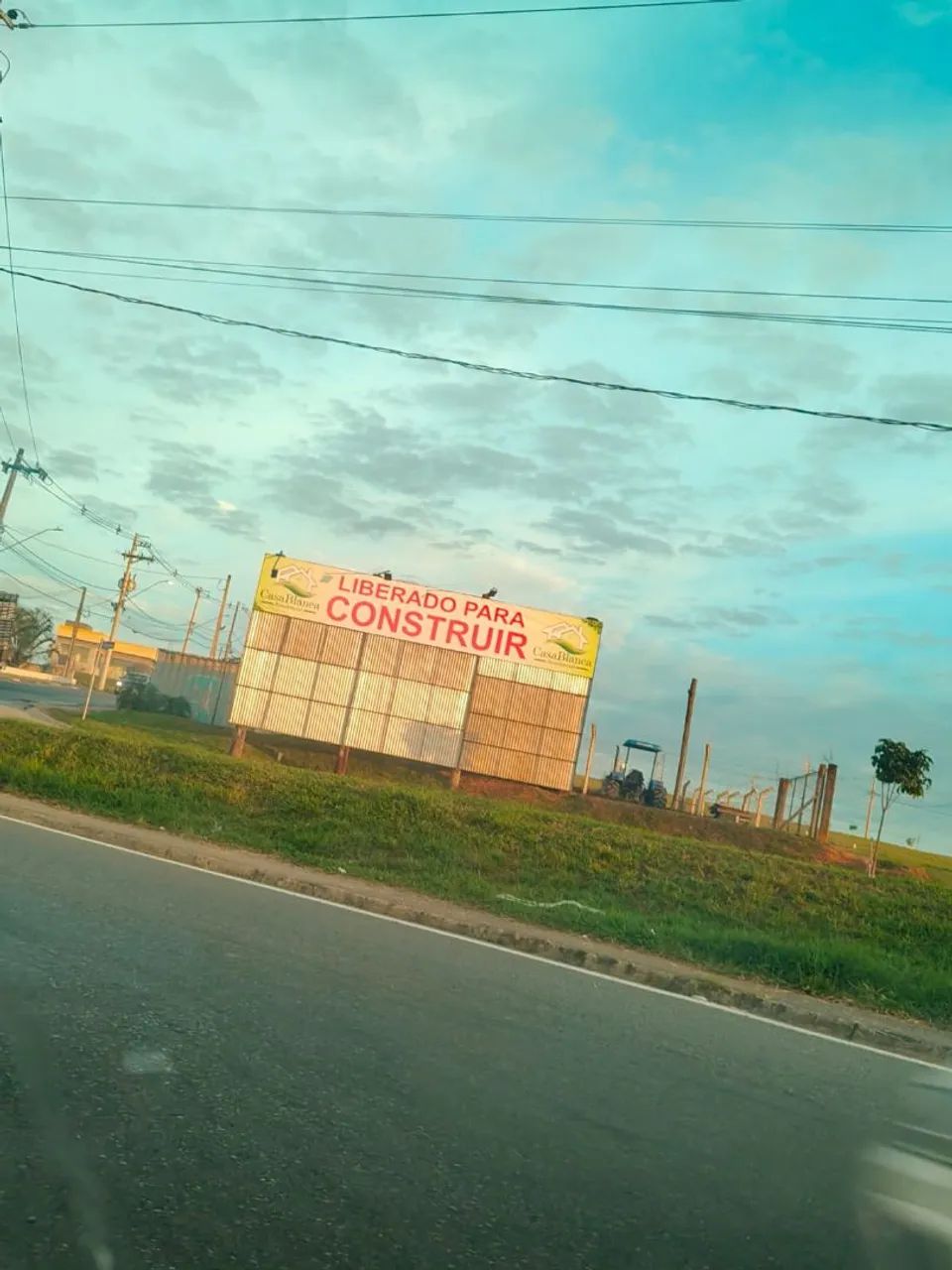 VENDO OU TROCO (LIBERADO PARA CONSTRUIR)