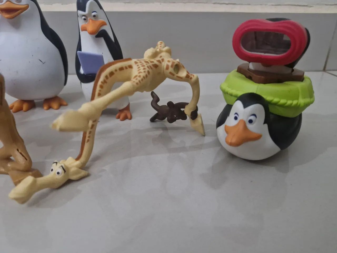 Miniaturas Action Figure - Pinguins de Madagascar - Foto 3
