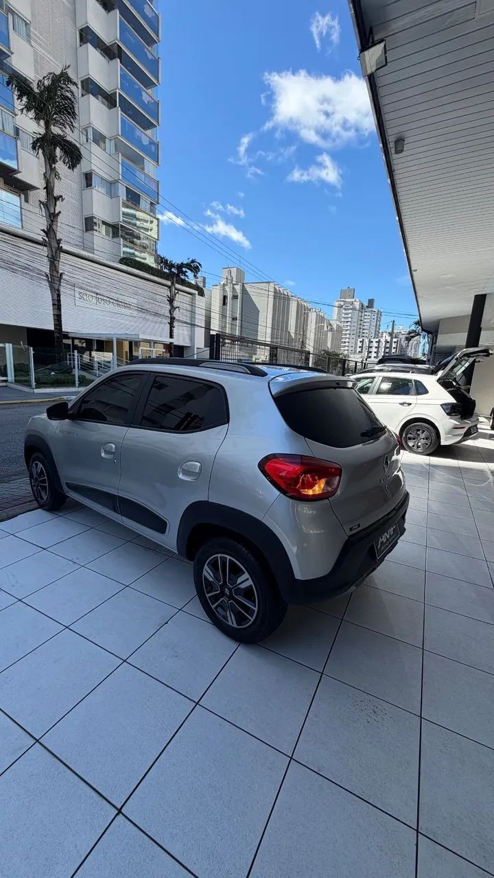 Renault Kwid Outsider 1.0 Flex 12V 5P Mec. 2022 - Foto 3