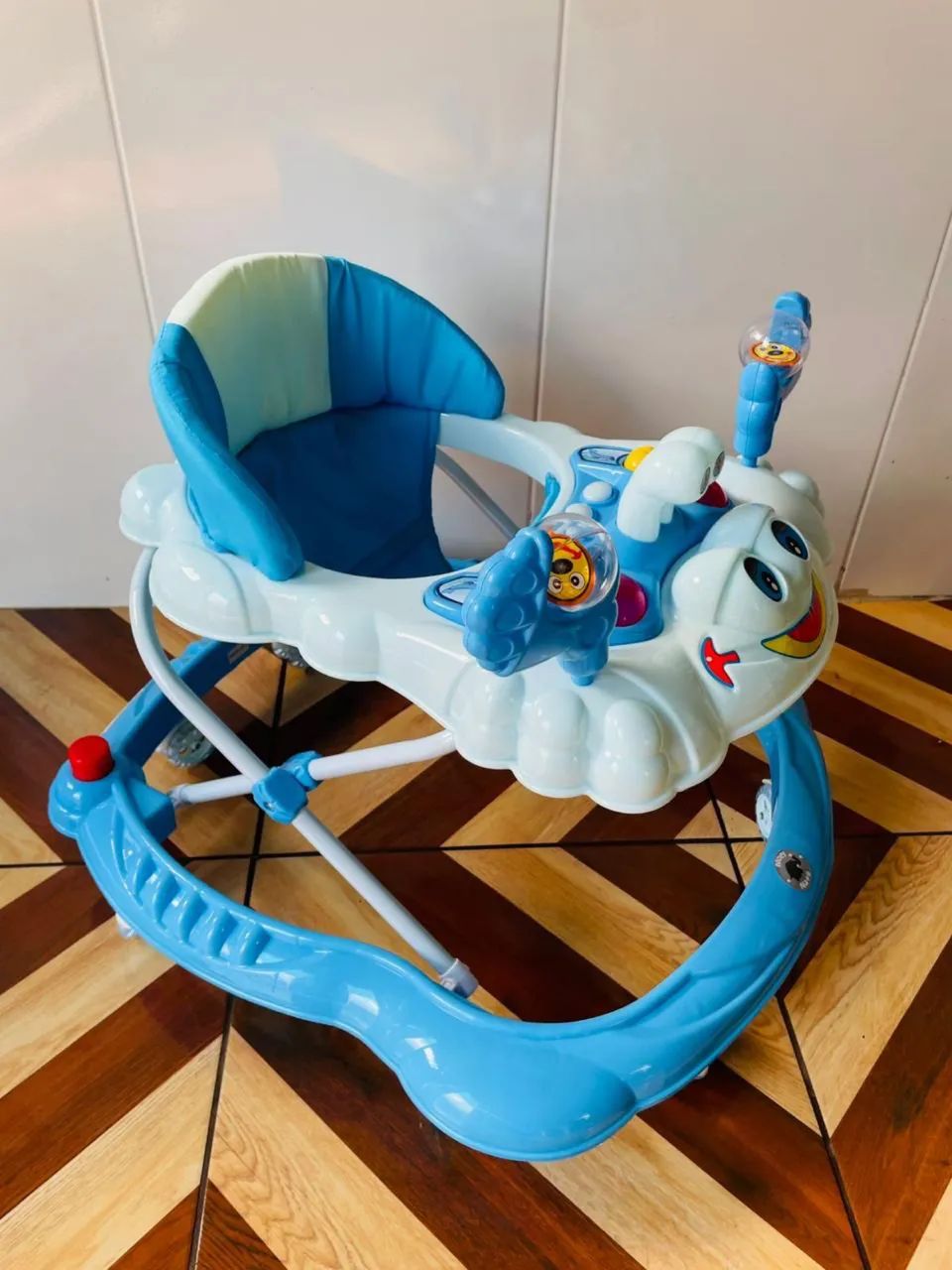 VENDE-SE ANDAJA MÚSICAL COM BRINQUEDO INFANTIL  - Foto 2