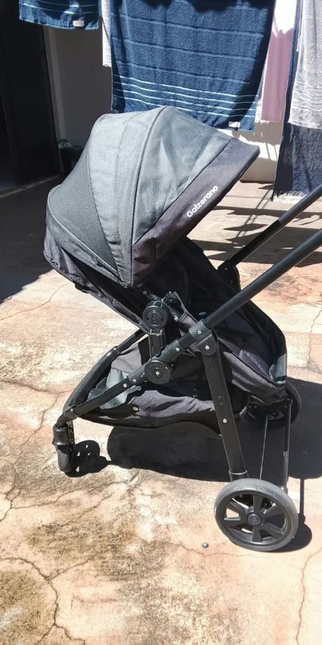 Carrinho Moisés e bebe conforto 