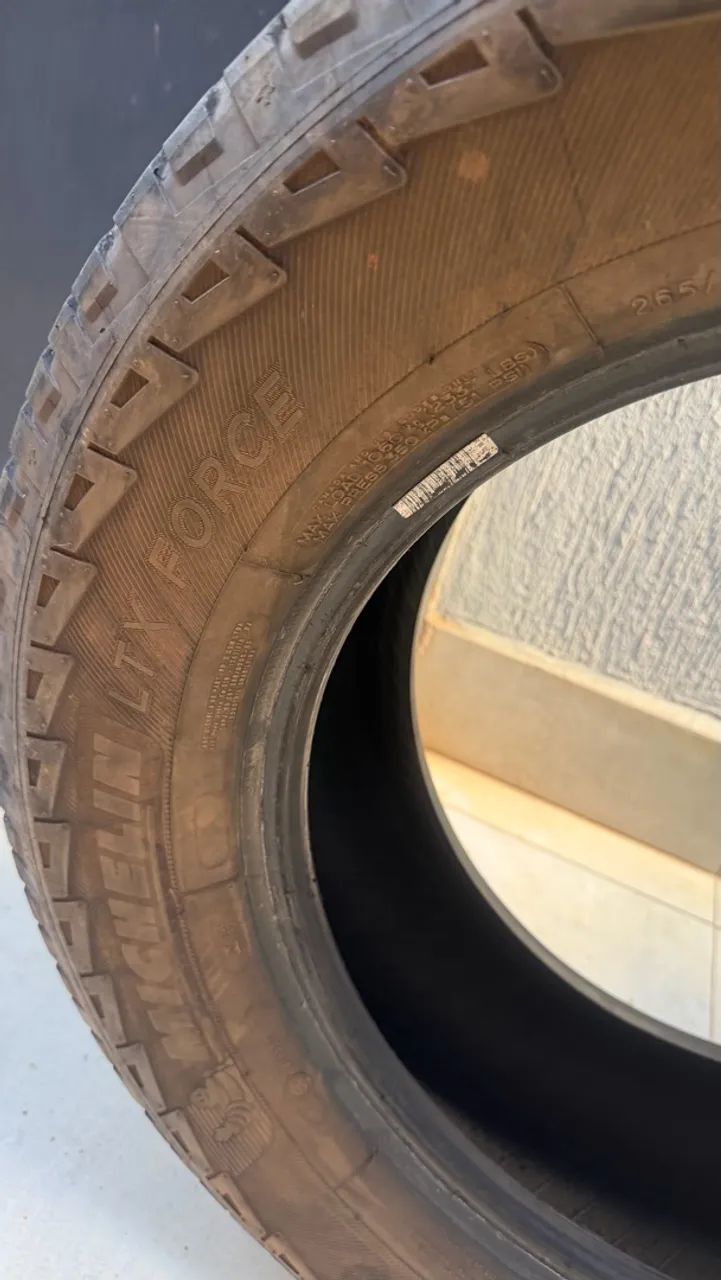 Par de Pneus Michelin Ltx Force - Foto 2