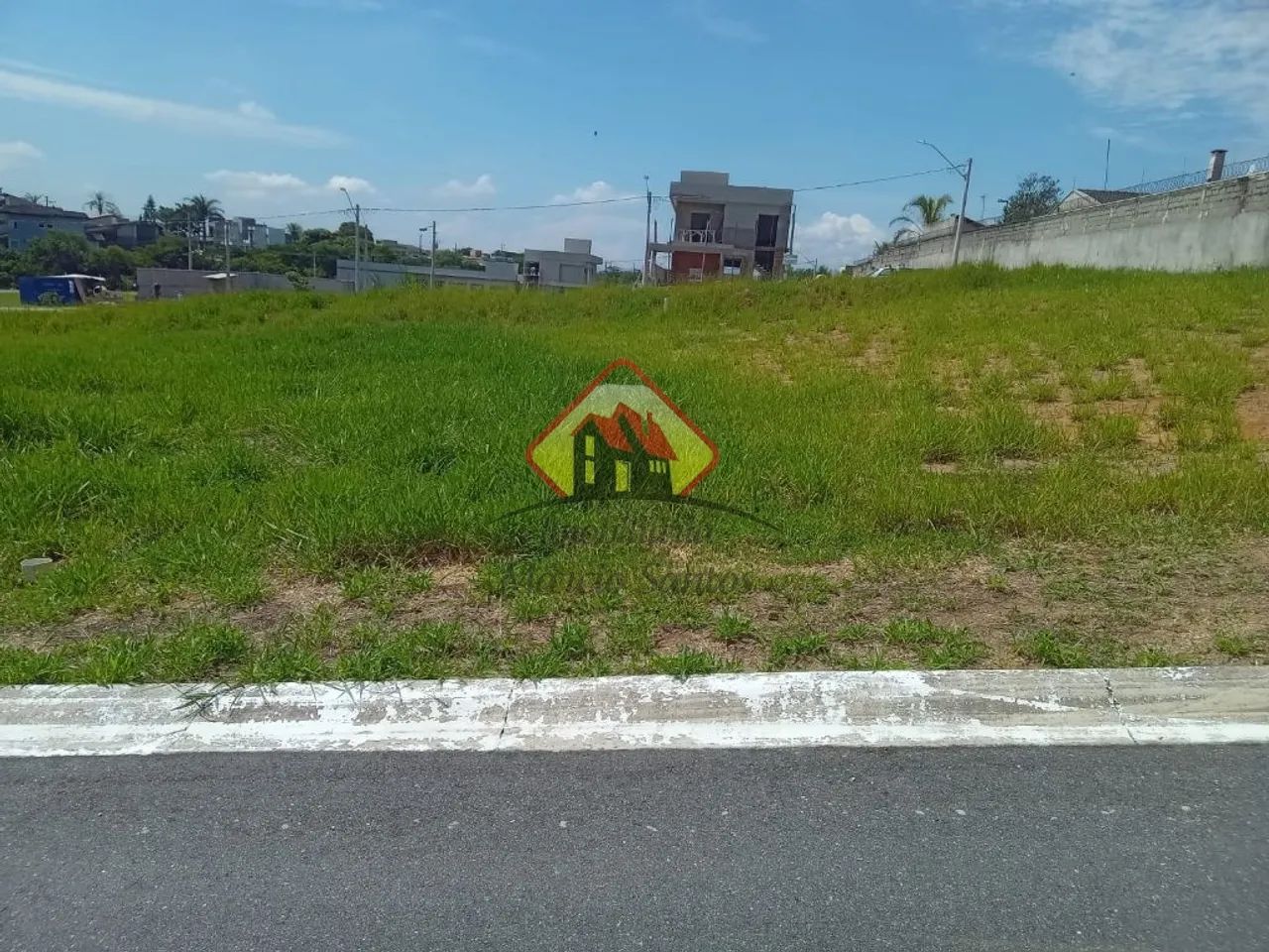 LOTE PLANO CONDOMÍNIO FECHADO COM LAZER