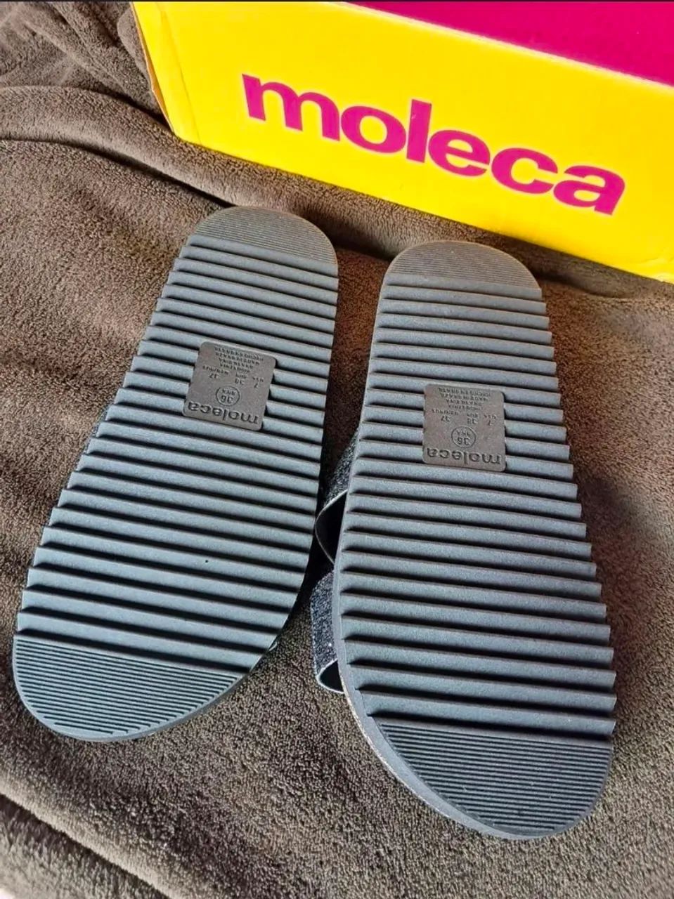 vendo sandália moleca nova - Foto 3