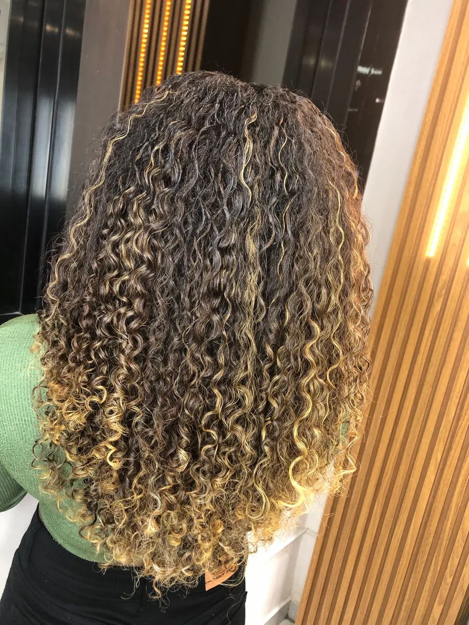 Mega hair cacheado humano 150g - Foto 3