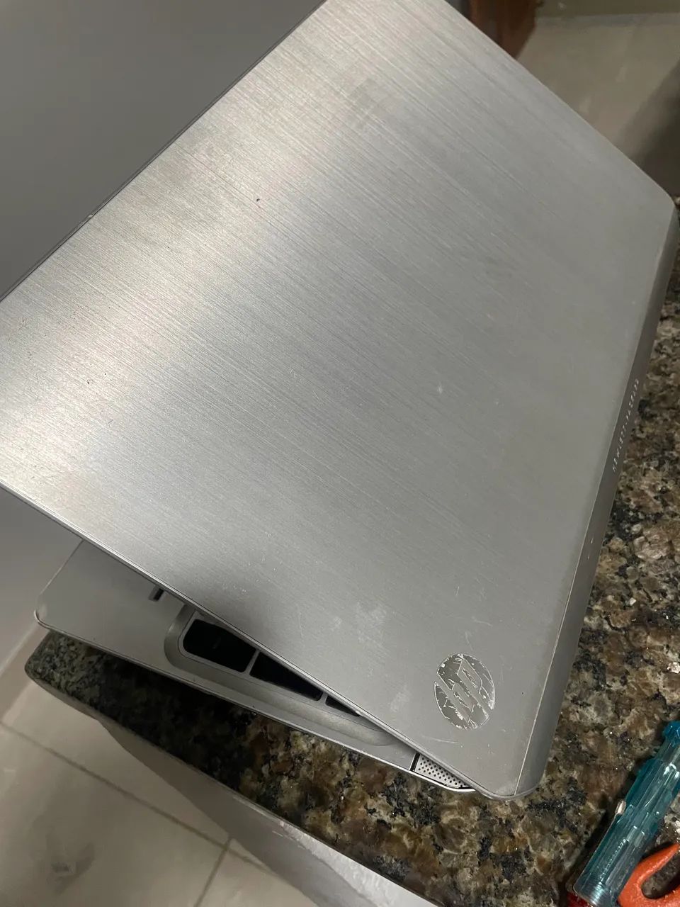 Notebook HP Core i5, 8GB RAM, SSD 250GB e bateria nova - Foto 4