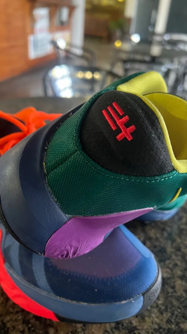 Nike Zoom Freak 1 Roots 'What The' Azul Laranja Amarelo Verde
