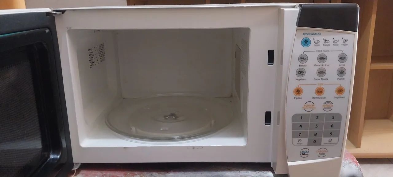 Microondas electrolux 20l  - Foto 4