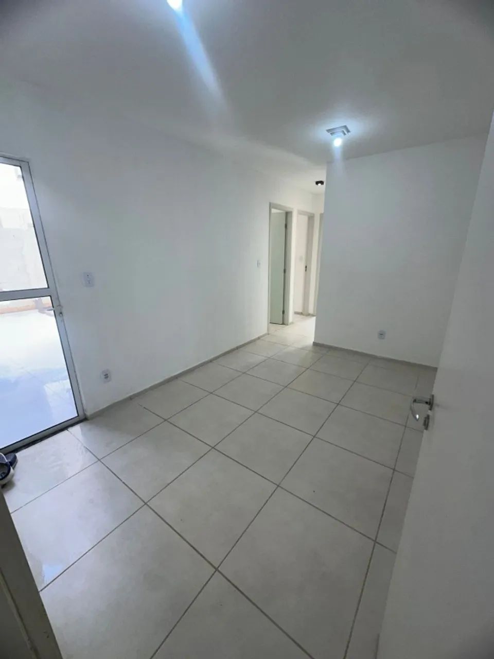 APARTAMENTO COM QUINTAL E GOURMET COBERTO 