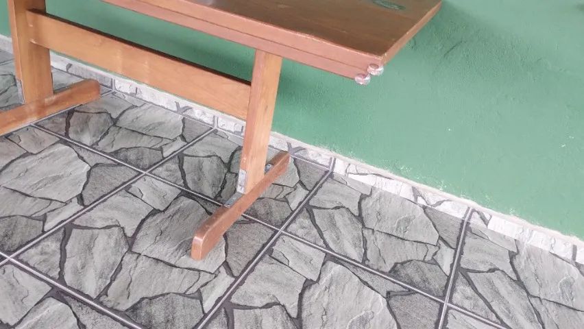 Mesa de Madeira 2 metros  - Foto 2
