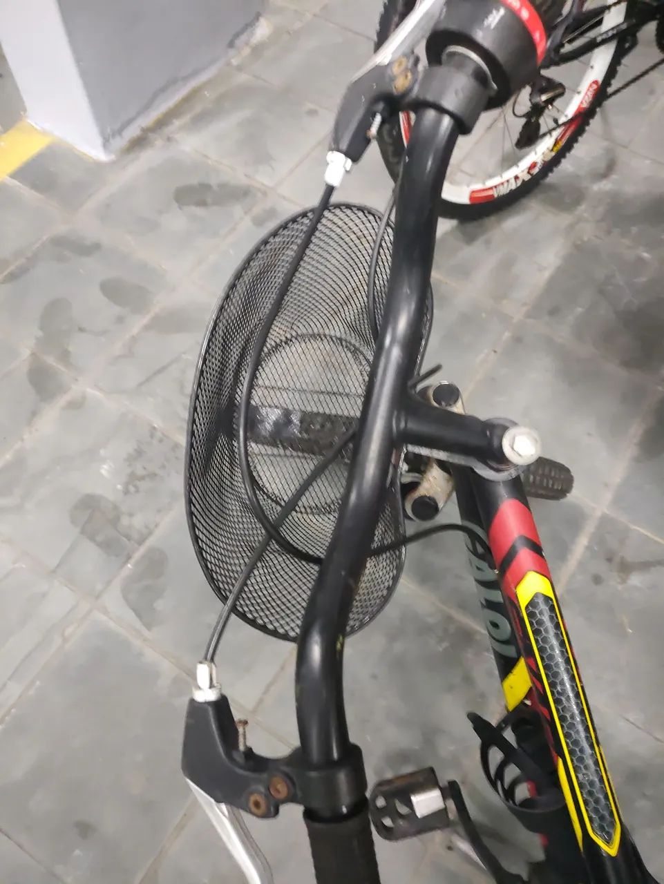 Bike aro 20 com marcha e suspensão  - Foto 3