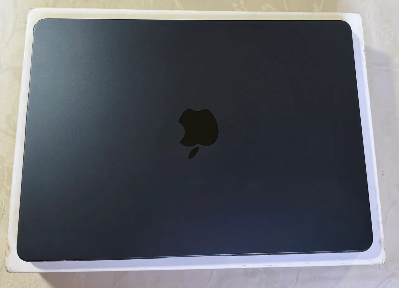 Macbook Air M3 Midnight - Foto 5