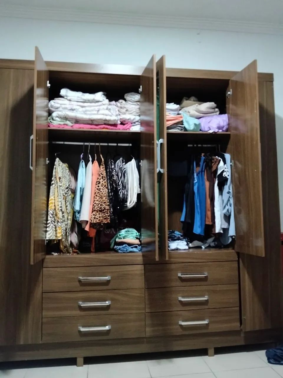 Guarda roupa 6 portas e 6 gavetas - Foto 2