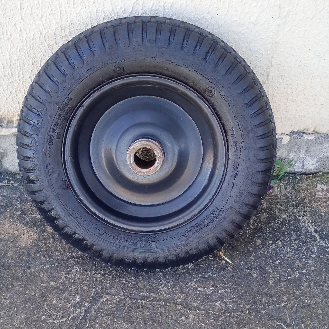 Roda para carrinho de mão completa roda,pneu e câmara.