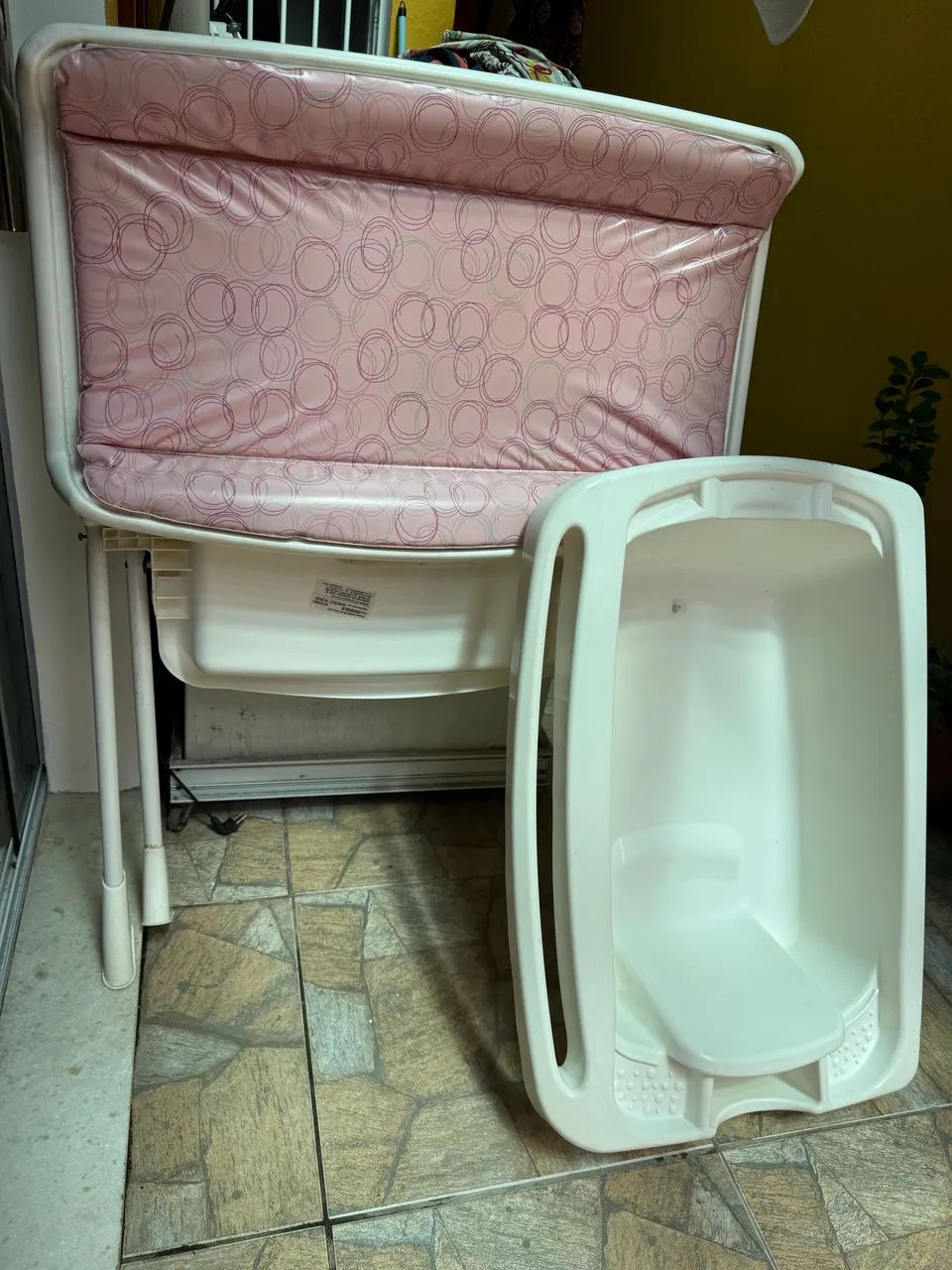 Banheira com trocador65704322691841122