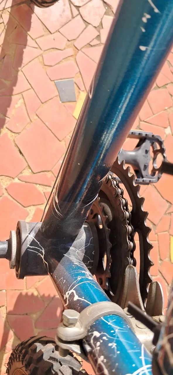 Bicicleta MTB 21 Velocidades, Aro 26 - Foto 5
