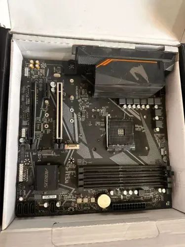 PLACA MÃE AM4 B550M AORUS ELITE
