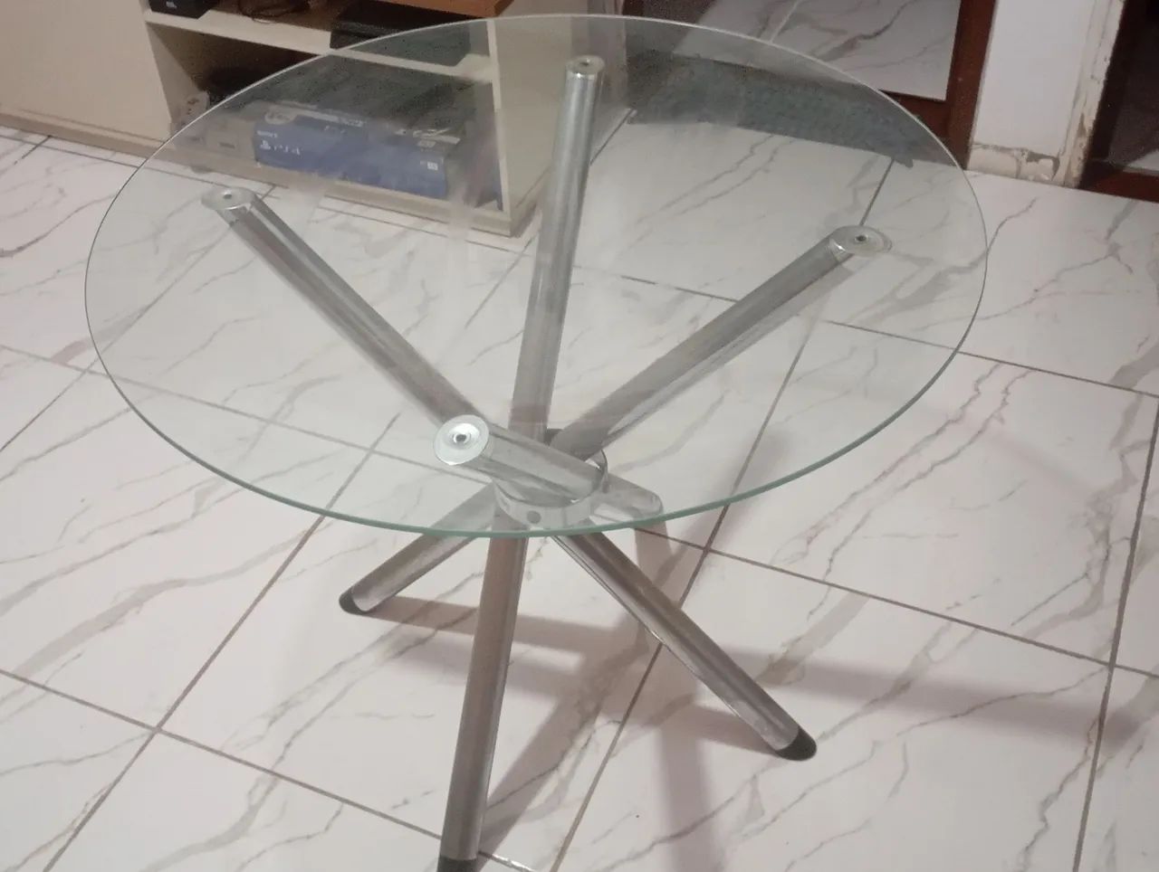 Mesa inox redonda de vidro com 3 cadeiras  - Foto 4