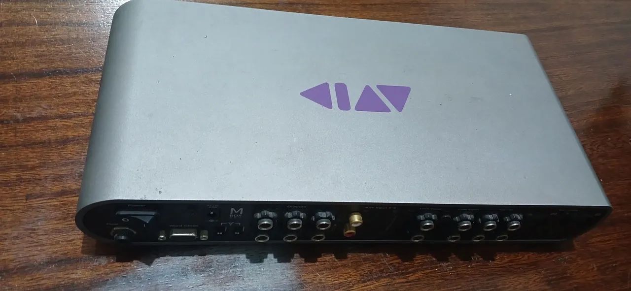 Interface de audio Avid - Foto 2