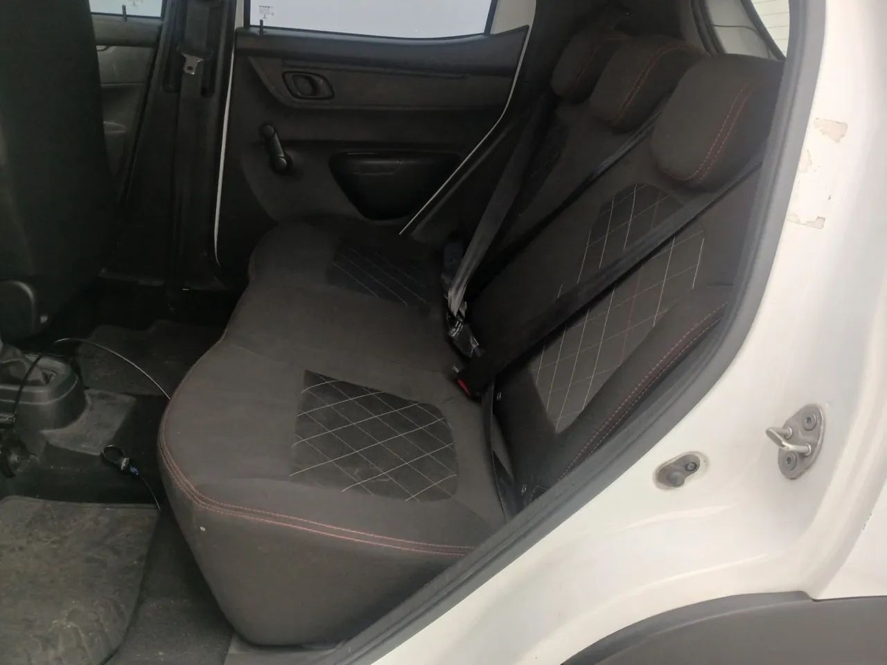 Renault Kwid 1.0 Zen, foto 17 de 18