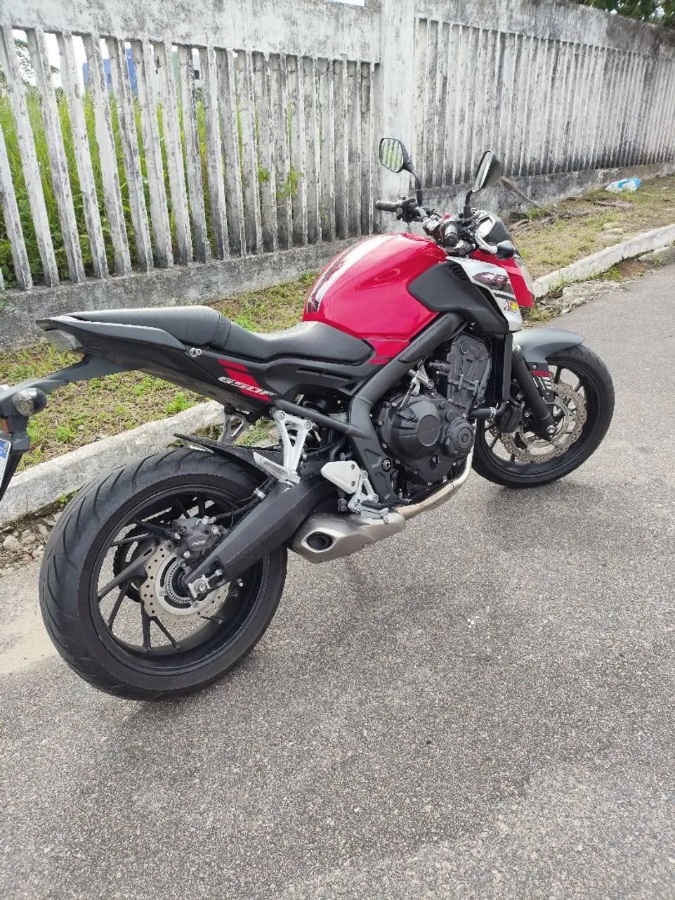 HONDA CB 650F 2018 - Foto 4